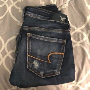 American eagle ripped skinny jeans